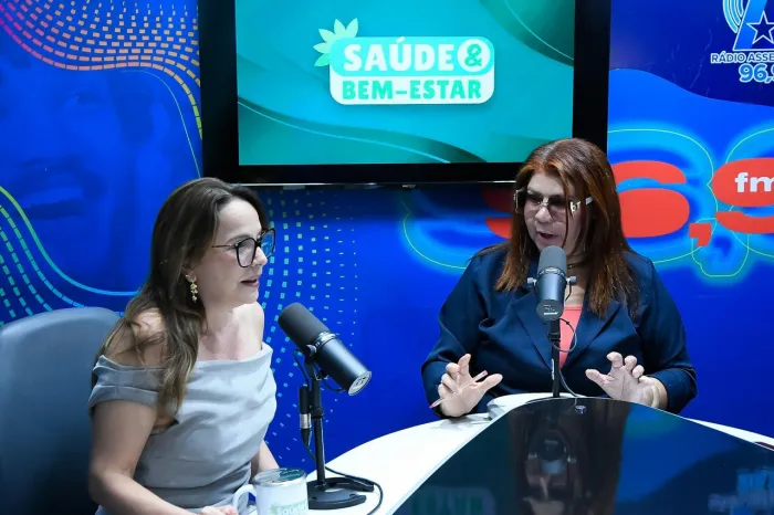 Em conversa com a radialista Marina Sousa, a cirurgiã-dentista Cristiane Leal abordou o tema