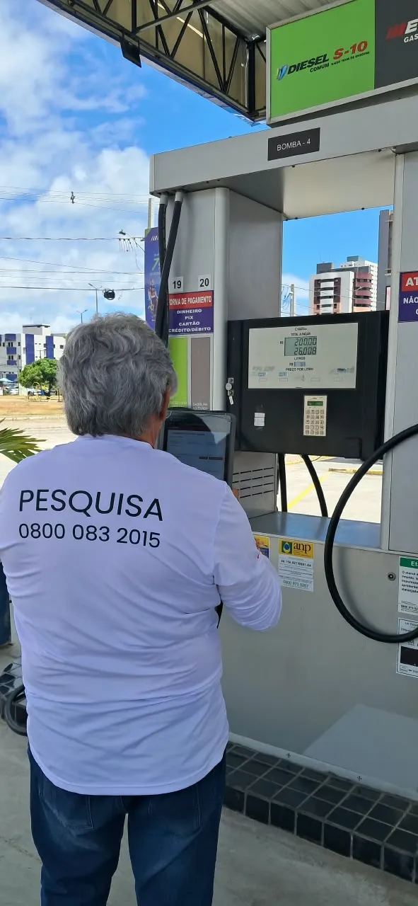 Pesquisa registra queda nos menores preços do álcool e do S10; gasolina mantém os preços há oito semanas