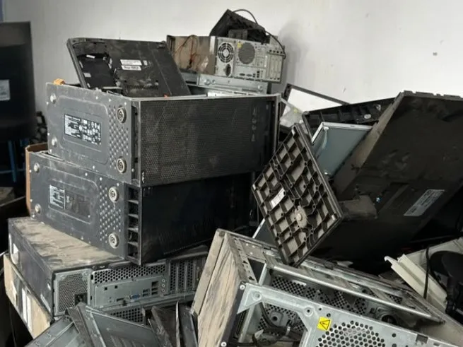 São Sebastião amplia descarte correto com mais de 1,6 tonelada de lixo eletrônico recolhida em 2026