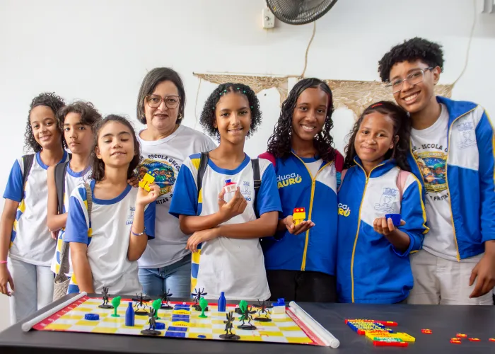 8/10/2026 - Lauro de Freitas avança na educação científica com implantação de laboratórios Maker na rede municipal