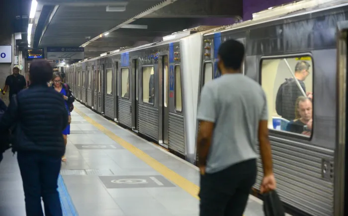 Abre e fecha de 12 de outubro: confira o funcionamento dos serviços de SP