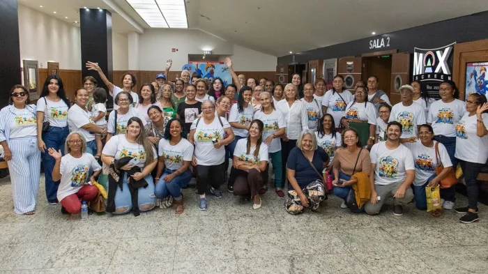 Prefeitura de Rio Branco proporciona sessão especial de cinema para idosos atendidos pela rede municipal de saúde