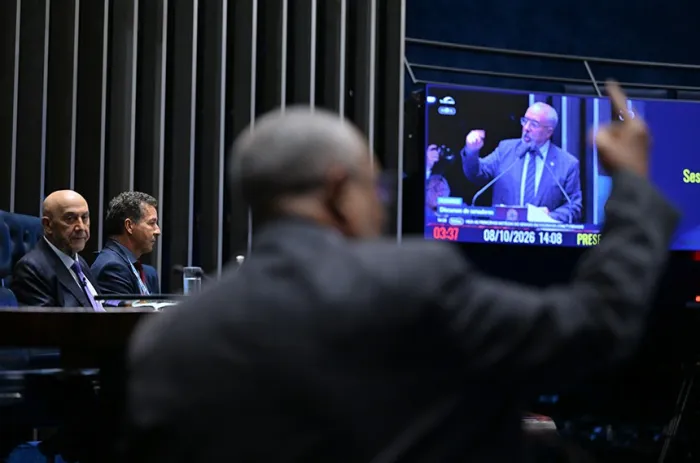 Fim da escala 6x1 passa pela 3ª sessão de discussão no Plenário
