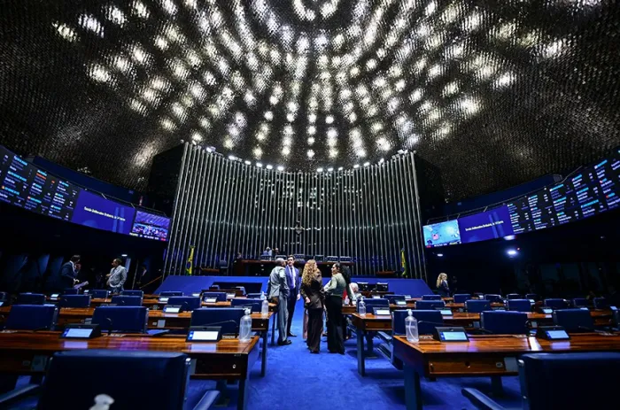 Fim da 6x1: Senado pode concluir 1º turno da votação em mais duas sessões
