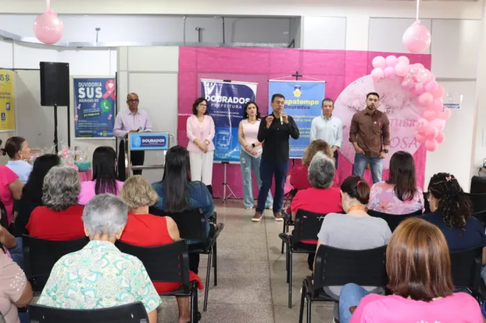 Prefeitura faz ação do Outubro Rosa com foco na saúde, proteção à mulher e empreendedorismo 