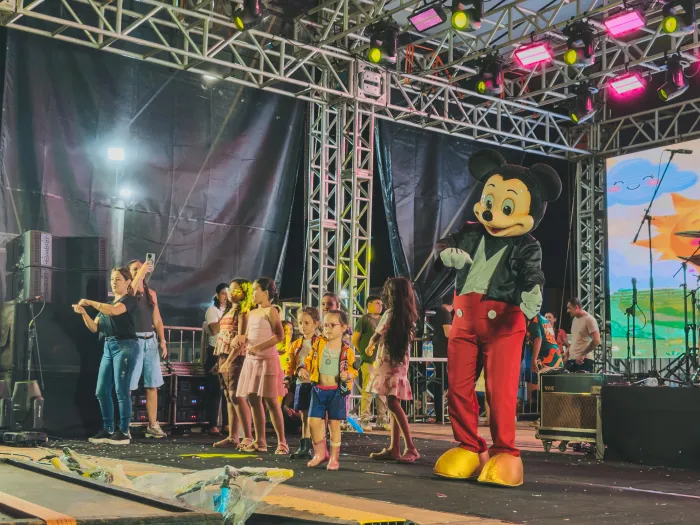 Programação terá Bozo e Lelê, Furacão Kids, Carreta Furacão, DJ, infláveis, rua de lazer e banho de caminhão-pipa para divertir as crianças