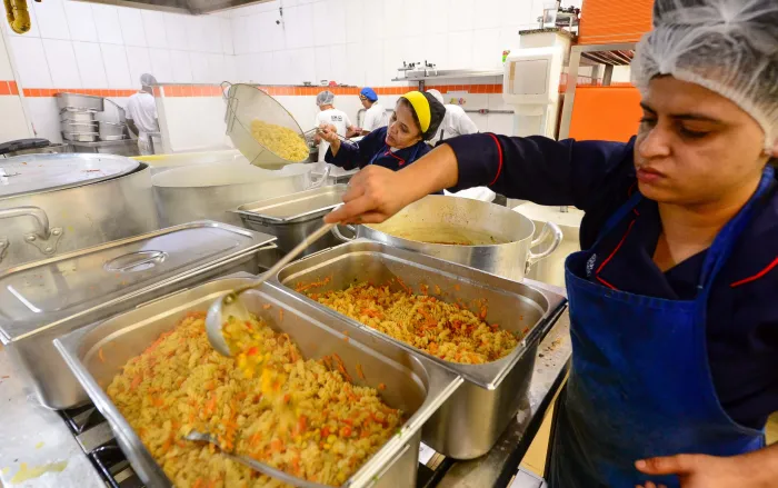 Bom Prato divulga funcionamento das unidades no fim de semana e no feriado de 12 de outubro
