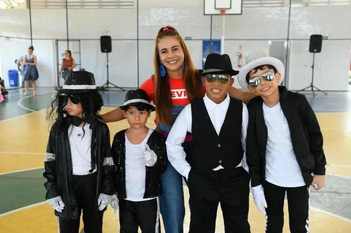 Creche-Escola Sementinha celebra o Dia das Crianças com festa no estilo anos 80