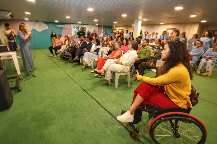 Sesab recebe ministra dos Direitos Humanos para apresentar rede de cuidado à pessoa com deficiência