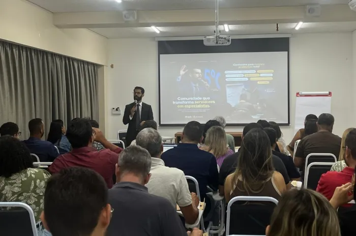 Servidores municipais participam de capacitação em Licitações e Contratos