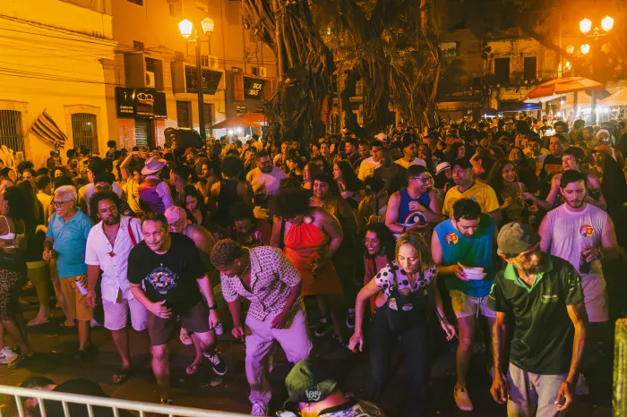 DJs Isa Queiroz e Raiteck comandam a Batalha do Beco neste sábado no Centro de João Pessoa