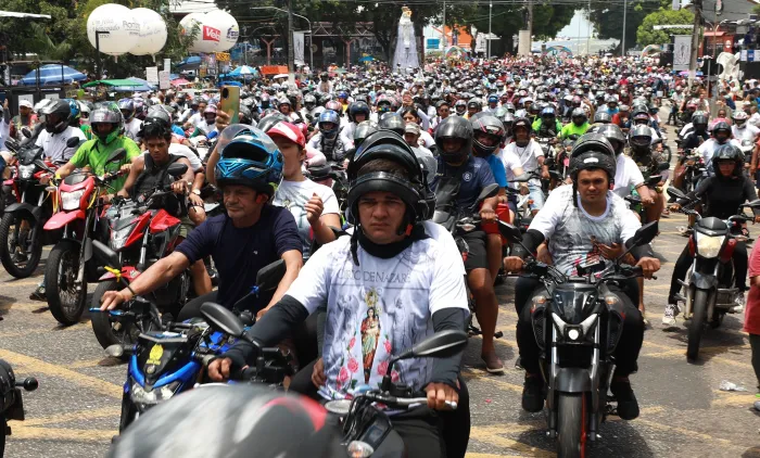 Fé e emoção marcam chegada de Nossa Senhora e início da Moto Romaria