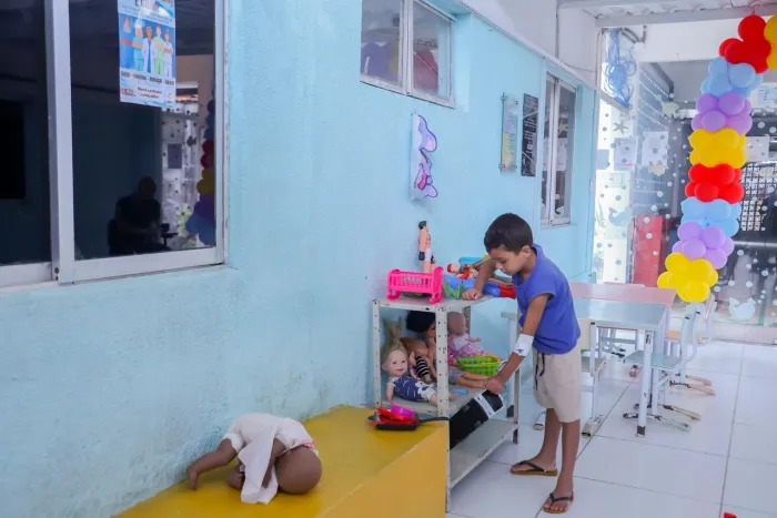 Brinquedoteca do HMV alia brincadeiras e cuidado emocional no tratamento de crianças internadas