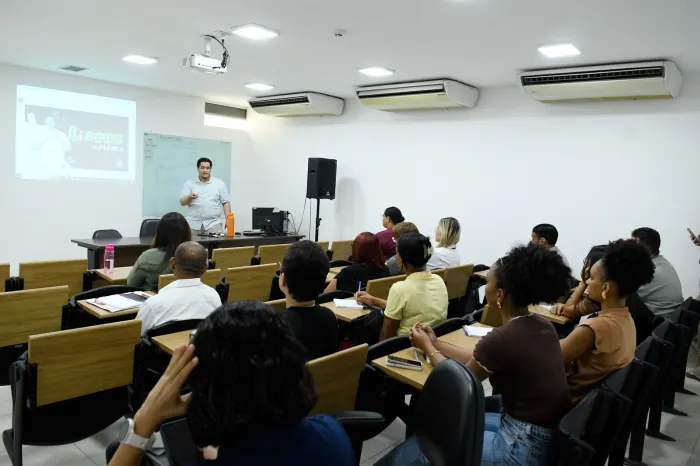 Curso de Libras é oferecido pela Assembleia Legislativa do Maranhão