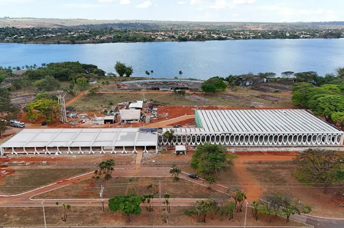 O espaço tem 80 mil m² e está localizado às margens do Lago Paranoá, em Brasília - Foto: Aero DF/Senado Federal