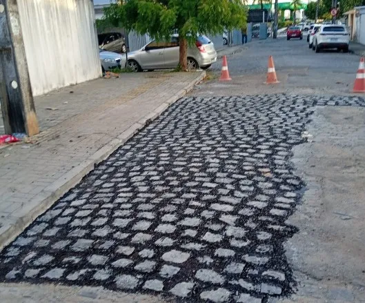Seinfra realiza manutenção na malha viária, rede de drenagem e iluminação pública