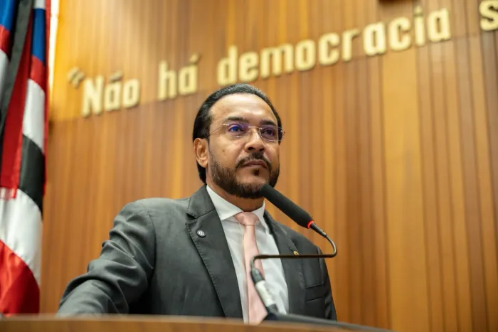 Junior Cascaria foi á tribuna agradecer eleitores que lhe garantiram a reeleição