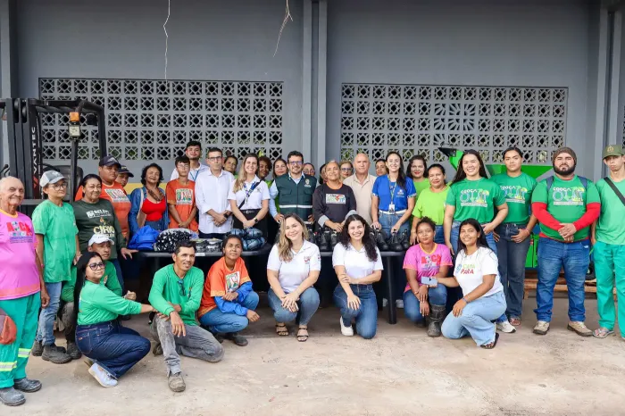 Semas participa de entrega de equipamentos à cooperativa de catadores em Icoaraci e fortalece economia circular