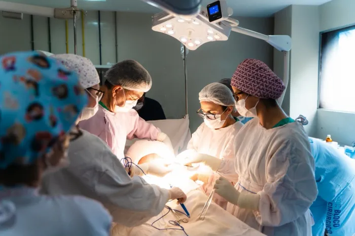 Instituto Cândida Vargas realiza primeiro parto de quadrigêmeos e mobiliza equipe multidisciplinar em João Pessoa
