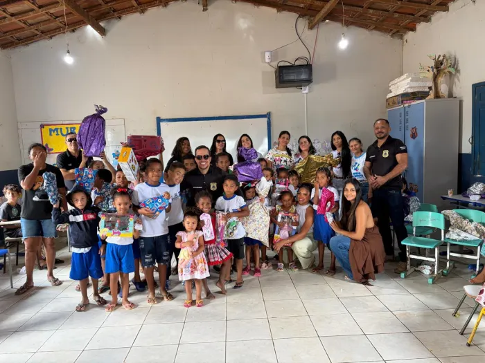Polícia Civil promove ação em Xique-Xique em comemoração ao Dia das Crianças