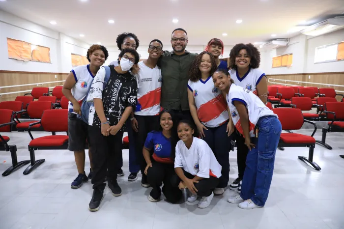 Bahia lidera o país em proporção de professores concursados e fortalece valorização do magistério