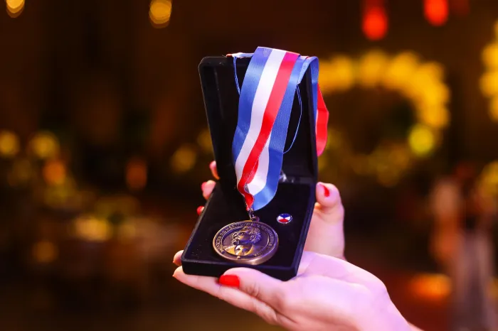 Medalha Silvio Vianna homenageia mais 10 servidores efetivos do Estado neste ano
