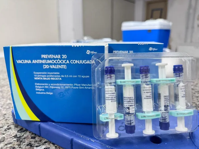 A vacina Pneumo 20 protege contra a pneumonia e meningite - Cortesia - SMS de Goiânia