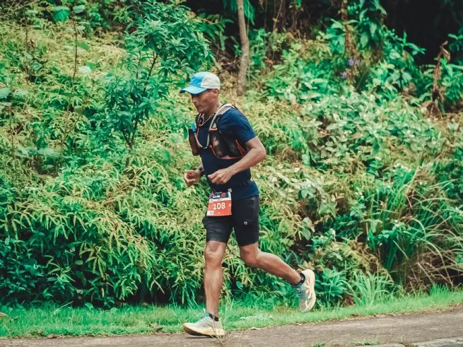 Ultra BM 2026 reúne mais de 2 mil corredores em percurso entre Bertioga e São Sebastião neste sábado