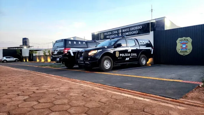 Polícia Civil prende idoso foragido por crime sexual e posse ilegal de arma de fogo em Comodoro