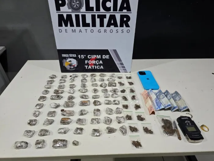 Força Tática apreende mais de 80 porções de maconha e prende dois homens por tráfico