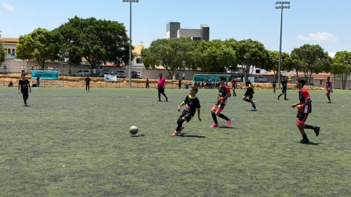 Abertura do Campeonato Municipal das Escolinhas de Futebol movimenta final de semana em Vitória da Conquista