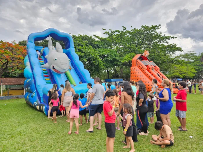 Dia de Brincar celebra a infância e reúne 5 mil pessoas no Bosque dos Araçás