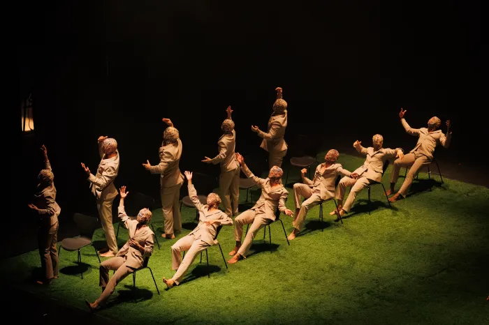 Balé Teatro Guaíra estreia espetáculo que une memória, coletividade e dança contemporânea