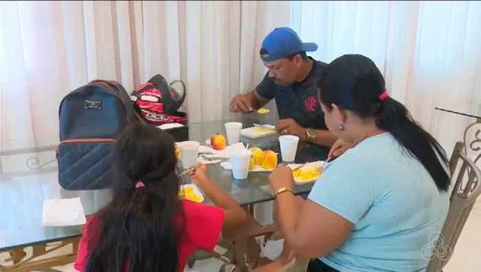 Diariamente são servidos 1.500 cafés da manhã gratuitos para famílias em situação de vulnerabilidade social, em Porto Velho