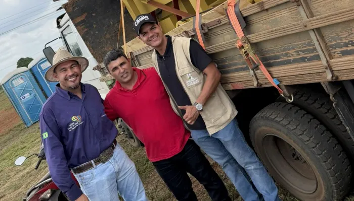  Esta é a segunda entrega de implementos agrícolas realizada pelo deputado no município, ampliando o apoio ao setor rural e às associações de produtores (Foto: Assessoria Parlamentar)