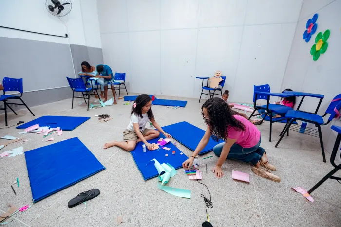 20/10/2026 - Crianças e adolescentes participam de atividades socioeducativas nos CRAS de Lauro de Freitas