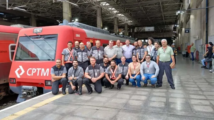 CPTM homenageia maquinistas de diferentes gerações no dia dedicado à profissão