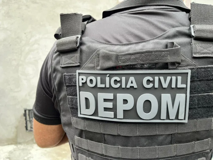 Três motoristas relataram danos nos veículos após um homem arremessar uma pedra contra um automóvel - 20/10/2026 - Fonte/Crédito: ASCOM PCBA