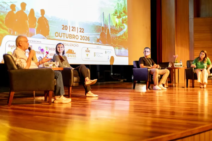Prefeitura leva experiência em construção e desenvolvimento urbano a estudantes