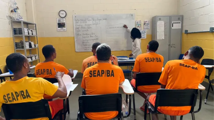 Bahia pela Paz: Seap promove aulões preparatórios para o Encceja com foco na redução da reincidência delitiva