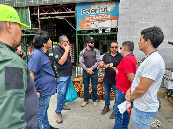 Ceaca e Adagro reforçam controle de qualidade dos alimentos comercializados em Caruaru