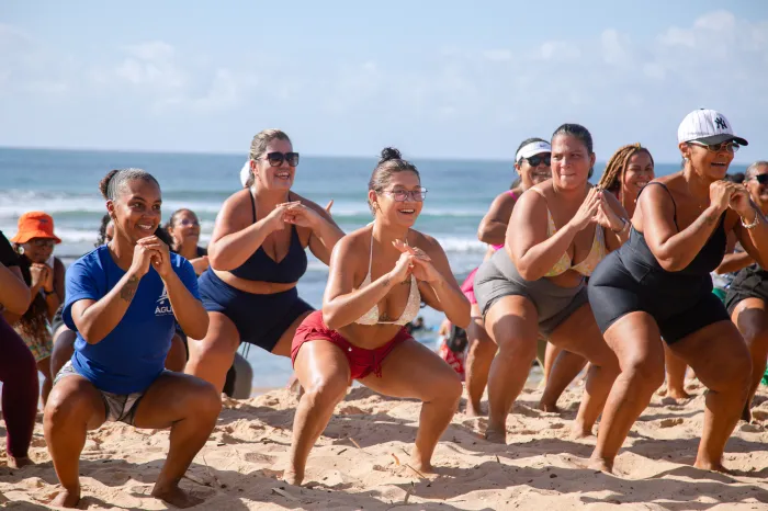 21/10/2026 - Lauro em Movimento promove edição especial pelo Outubro Rosa na Praia de Vilas do Atlântico, neste sábado (24)