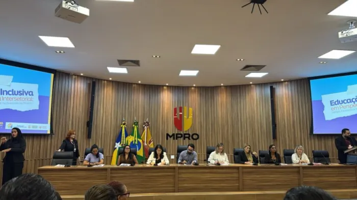 Formação reúne profissionais da Educação e do Sistema de Justiça para debater educação inclusiva