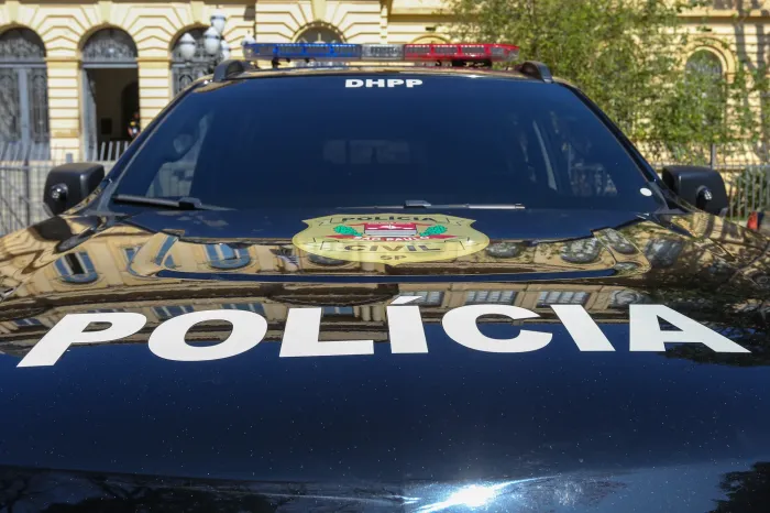 Polícia Civil de SP cumpre mandados contra grupo investigado por golpes na internet