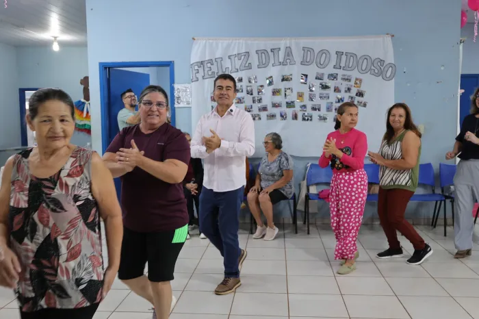 Prefeitura promove ação especial do Outubro Rosa e celebra o Dia da Pessoa Idosa
