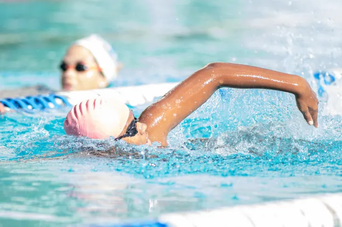 Festival de Primavera de Natação promove encontro de gerações de nadadores na Piscina Olímpica da Bahia