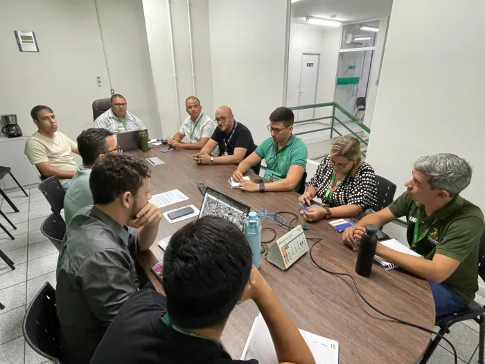AMC e DNIT debatem melhorias no trânsito para as margens da BR-104
