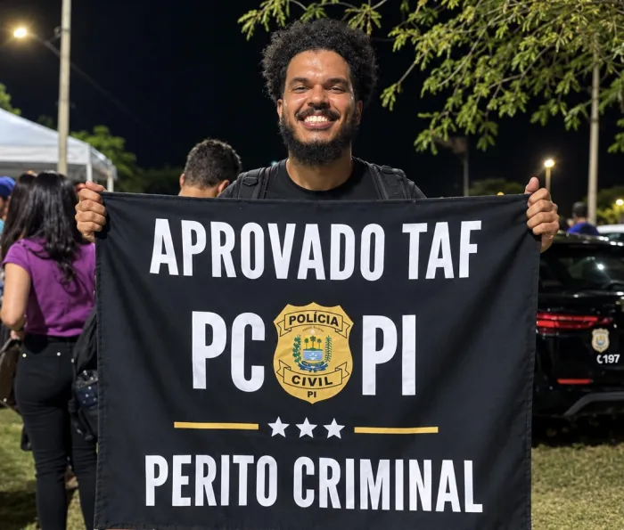 Estagiário comemora aprovação em concursos para perito criminal - Arquivo pessoal