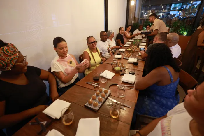 Empreendedores e marisqueiras do Subúrbio participam de imersão em gastronomia de grande porte