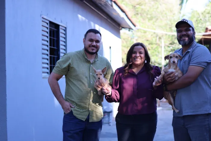 Prefeita Marcia Amaral conheceu a estrutura do Instituto Cisalpina e acompanhou de perto o espaço destinado ao desenvolvimento das ações do Projeto Anjo de 4 Patas em Brasilândia.